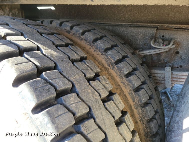 image for item DP1321 2000 Ford F650 Super Duty dump truck