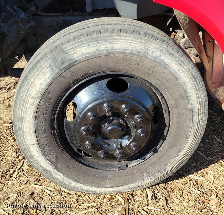 image for item DP1321 2000 Ford F650 Super Duty dump truck