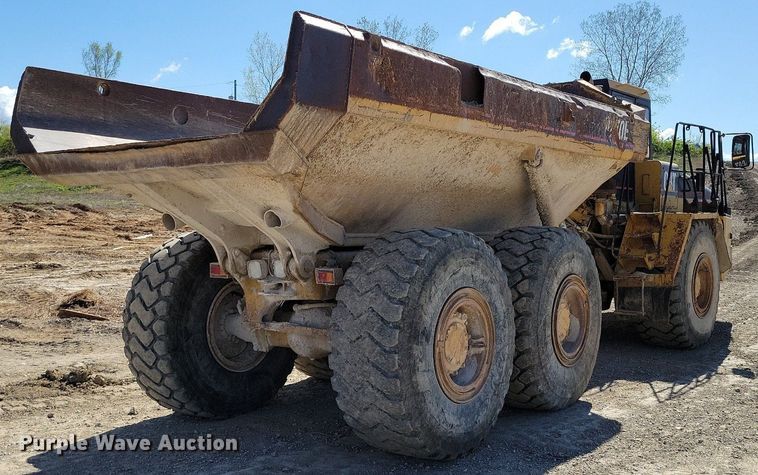 image for item DP1322 1997 Caterpillar D250E haul truck