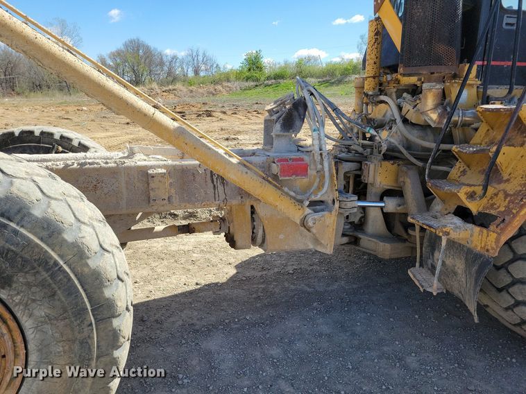 image for item DP1322 1997 Caterpillar D250E haul truck