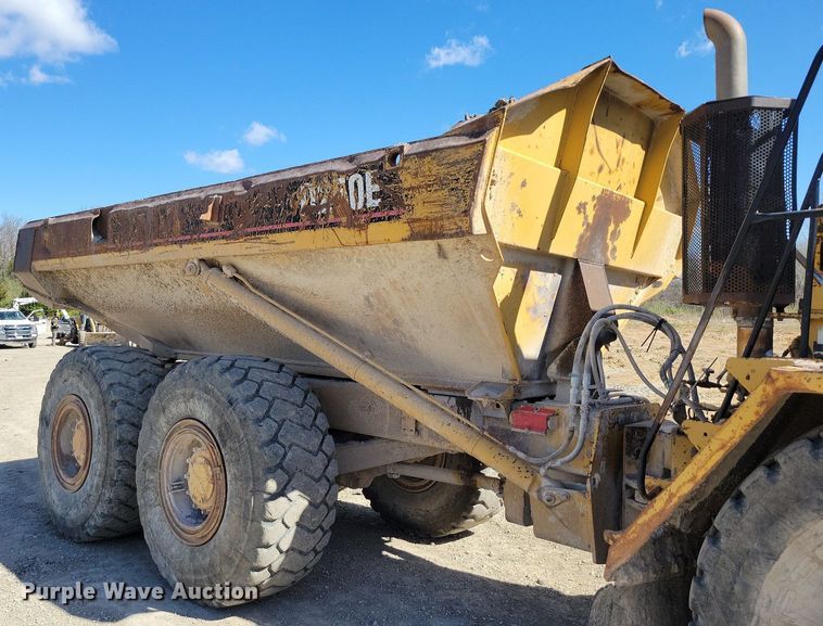 image for item DP1322 1997 Caterpillar D250E haul truck