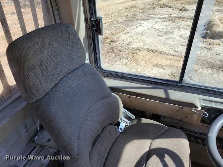 image for item DP1322 1997 Caterpillar D250E haul truck