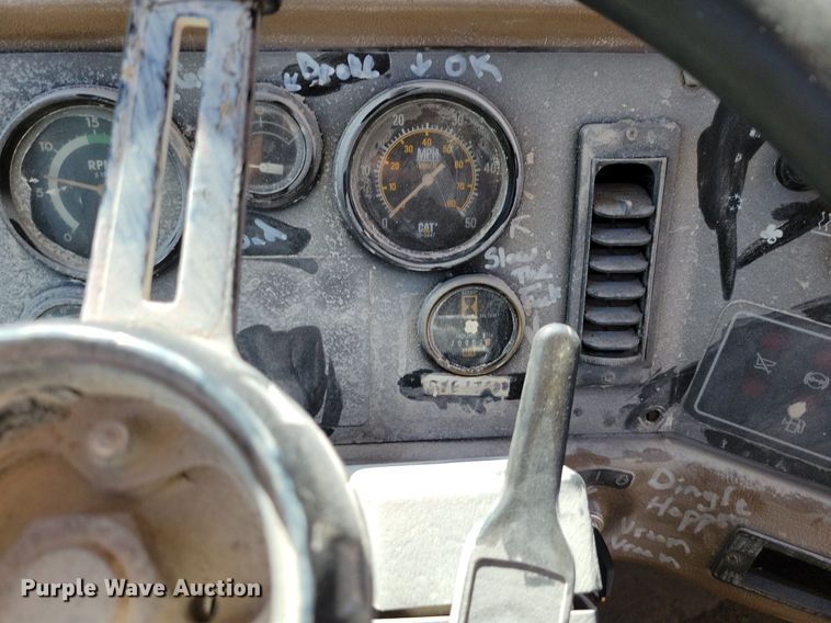 image for item DP1322 1997 Caterpillar D250E haul truck