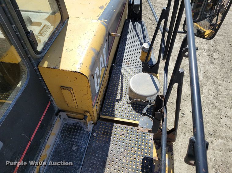 image for item DP1322 1997 Caterpillar D250E haul truck