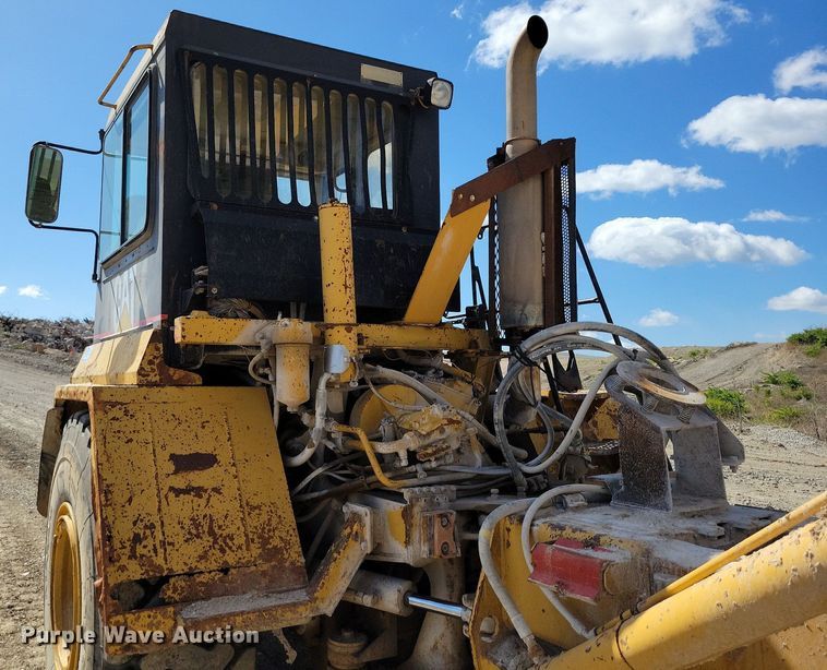 image for item DP1322 1997 Caterpillar D250E haul truck