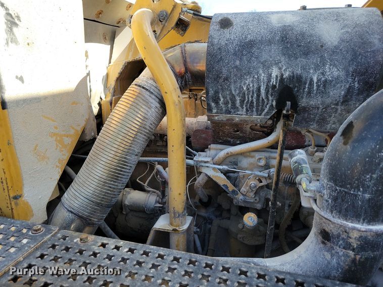 image for item DP1322 1997 Caterpillar D250E haul truck