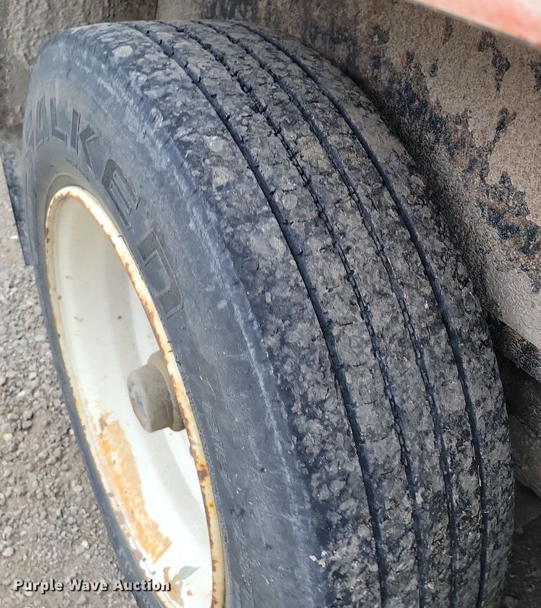 image for item DP1324 2007 Towmaster T-14T tilt deck equipment trailer