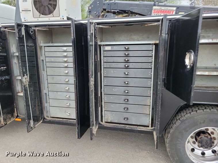 image for item DP1325 2007 Kenworth T300 utility / service truck