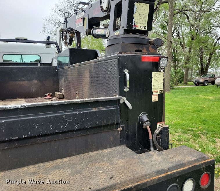 image for item DP1325 2007 Kenworth T300 utility / service truck