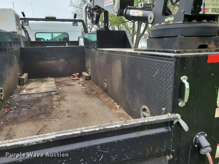 image for item DP1325 2007 Kenworth T300 utility / service truck