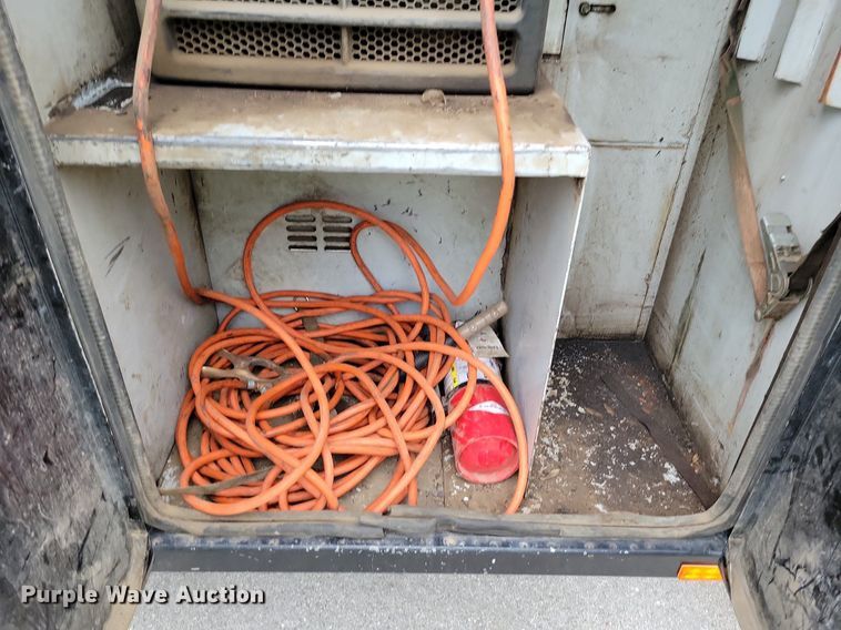 image for item DP1325 2007 Kenworth T300 utility / service truck