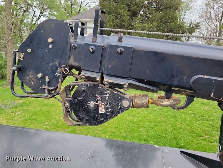 image for item DP1325 2007 Kenworth T300 utility / service truck