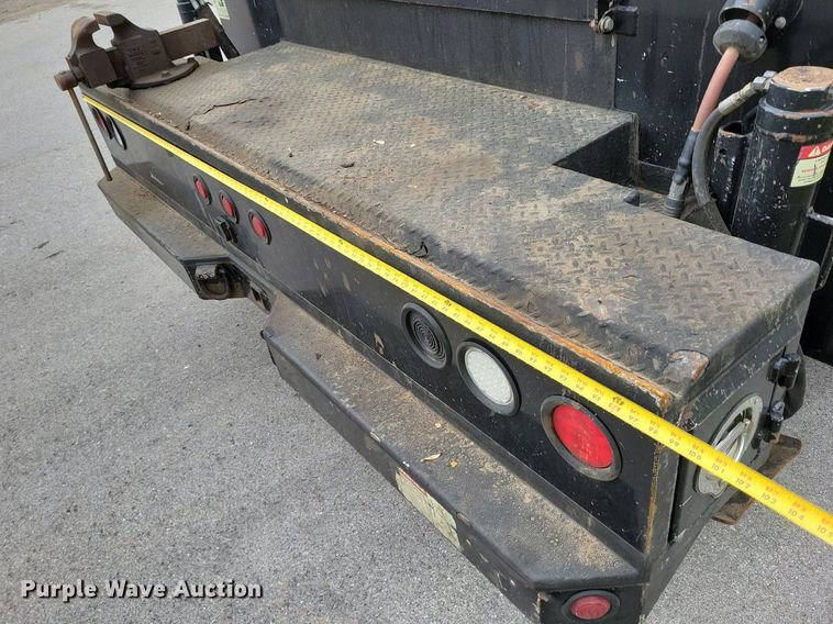 image for item DP1325 2007 Kenworth T300 utility / service truck