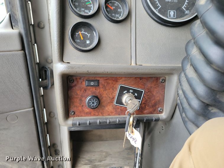 image for item DP1325 2007 Kenworth T300 utility / service truck