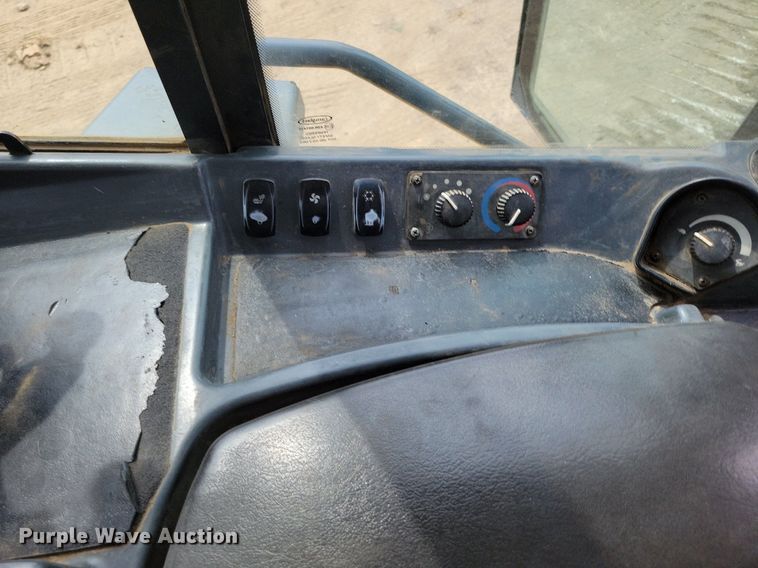 image for item DP1328 2013 John Deere 750K LGP dozer