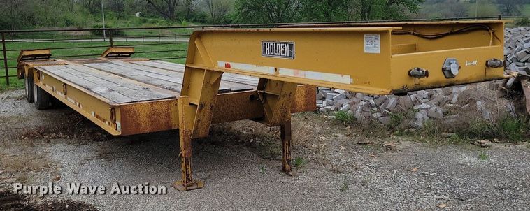 image for item DP1329 1998 Holden HLB25 equipment trailer