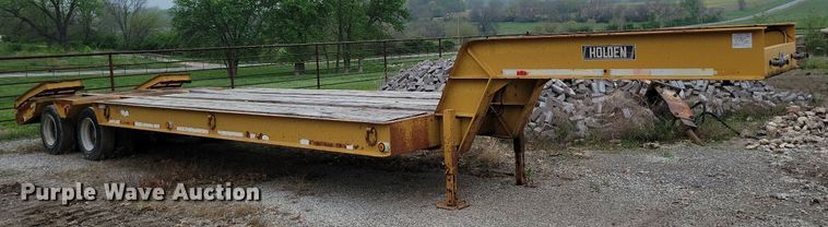 image for item DP1329 1998 Holden HLB25 equipment trailer