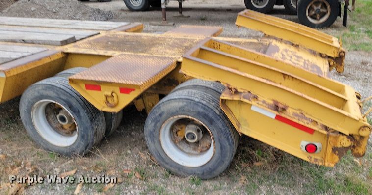 image for item DP1329 1998 Holden HLB25 equipment trailer