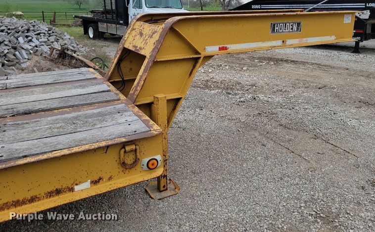 image for item DP1329 1998 Holden HLB25 equipment trailer