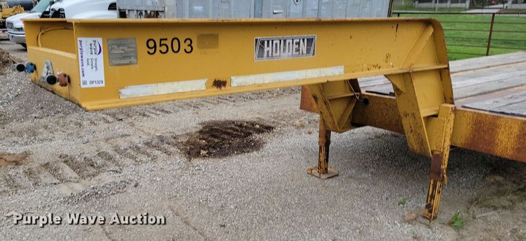 image for item DP1329 1998 Holden HLB25 equipment trailer