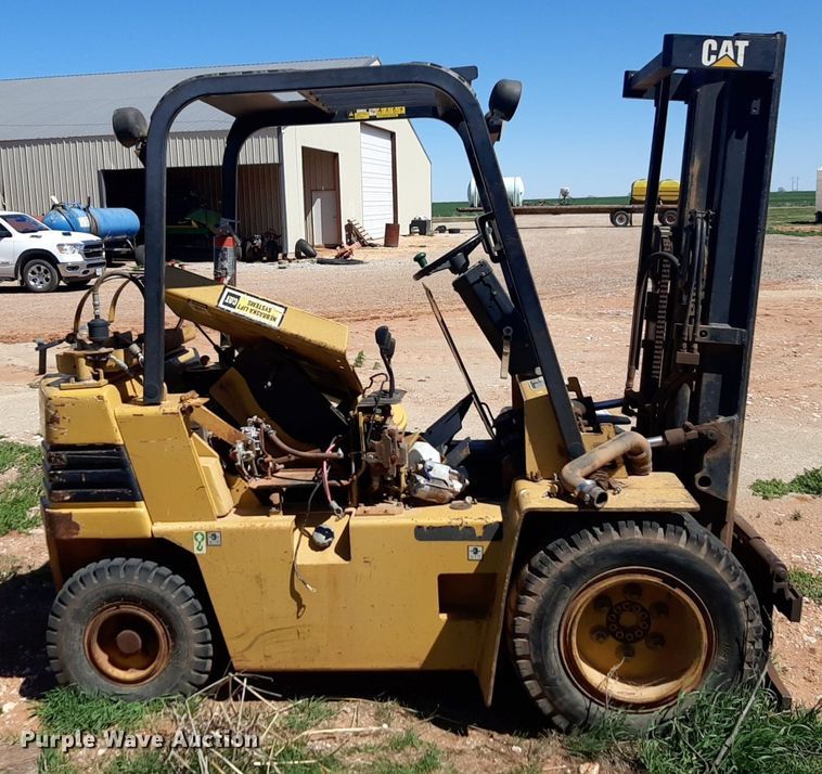 image for item DP2786 1993 Caterpillar V50E forklift