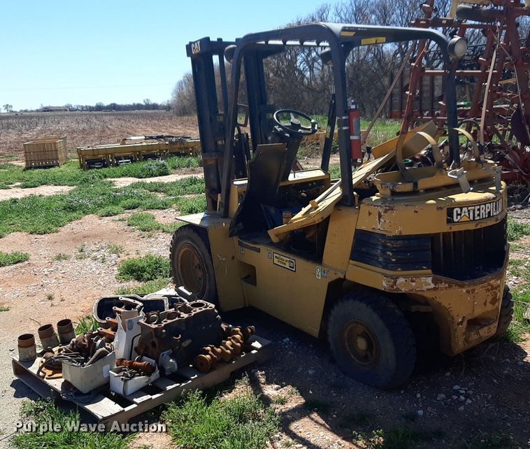 image for item DP2786 1993 Caterpillar V50E forklift