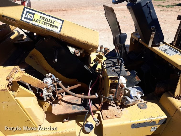 image for item DP2786 1993 Caterpillar V50E forklift