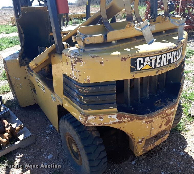 image for item DP2786 1993 Caterpillar V50E forklift