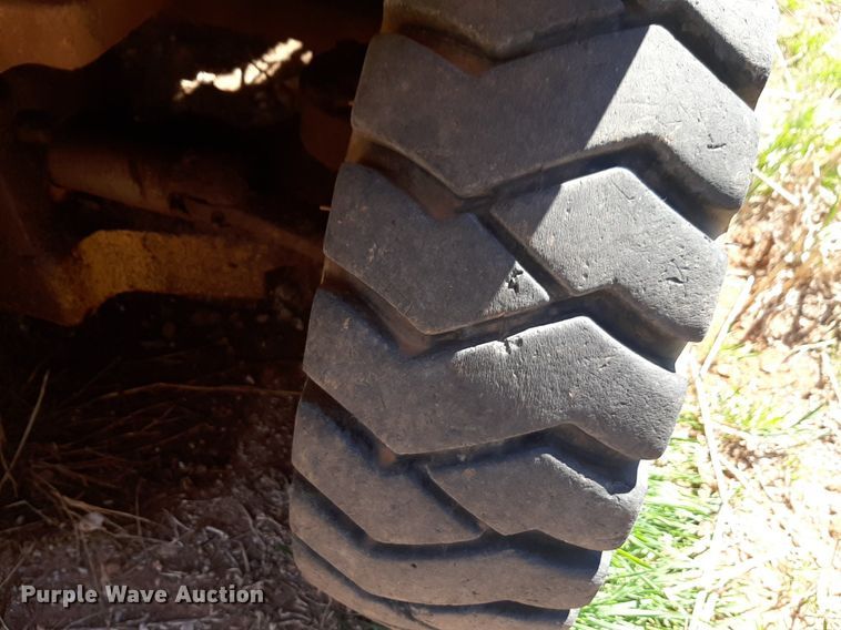 image for item DP2786 1993 Caterpillar V50E forklift