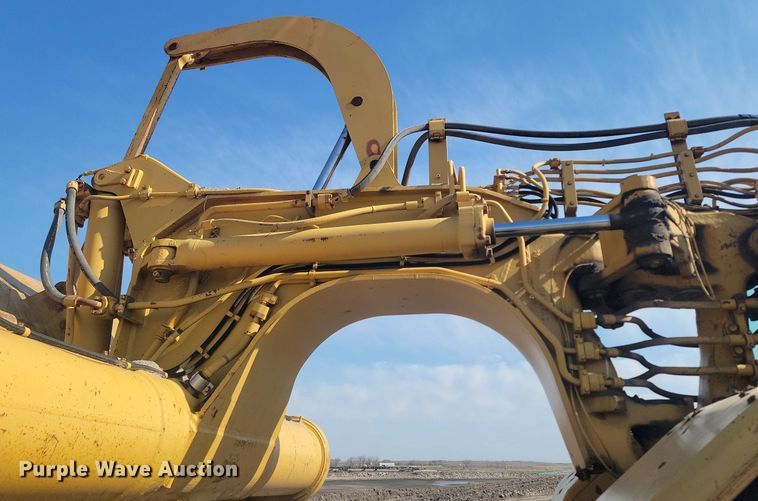 image for item DP3524 1988 Caterpillar 621E conventional scraper 