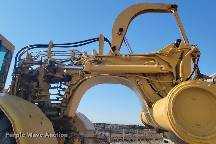 image for item DP3524 1988 Caterpillar 621E conventional scraper 