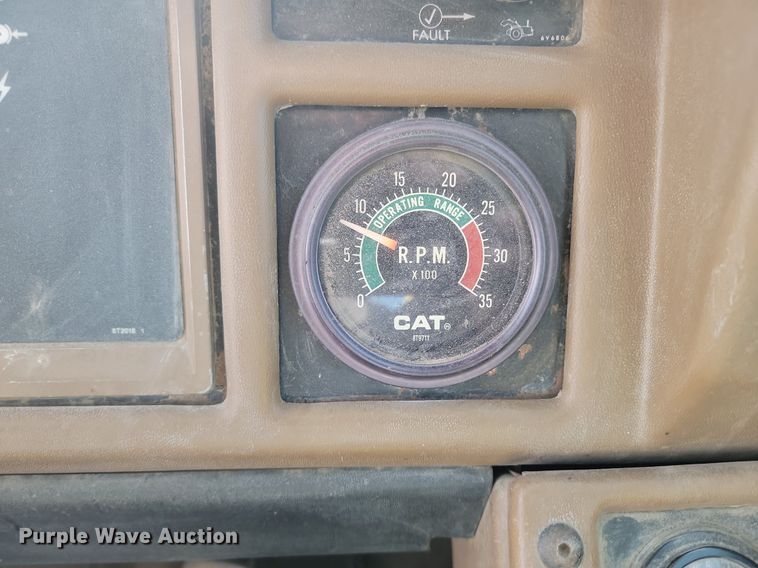 image for item DP3524 1988 Caterpillar 621E conventional scraper 