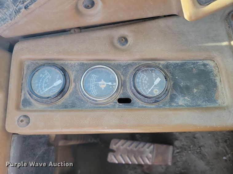 image for item DP3524 1988 Caterpillar 621E conventional scraper 