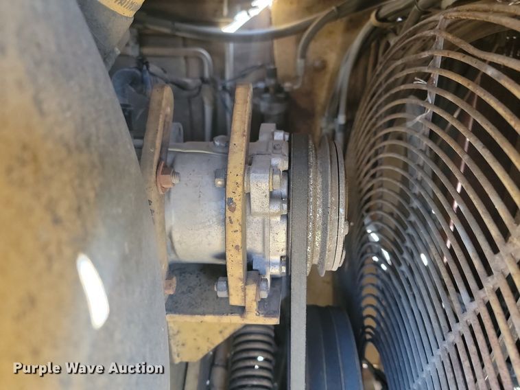 image for item DP3524 1988 Caterpillar 621E conventional scraper 