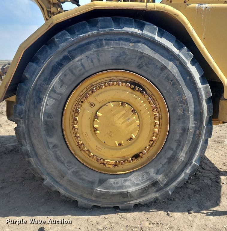 image for item DP3524 1988 Caterpillar 621E conventional scraper 