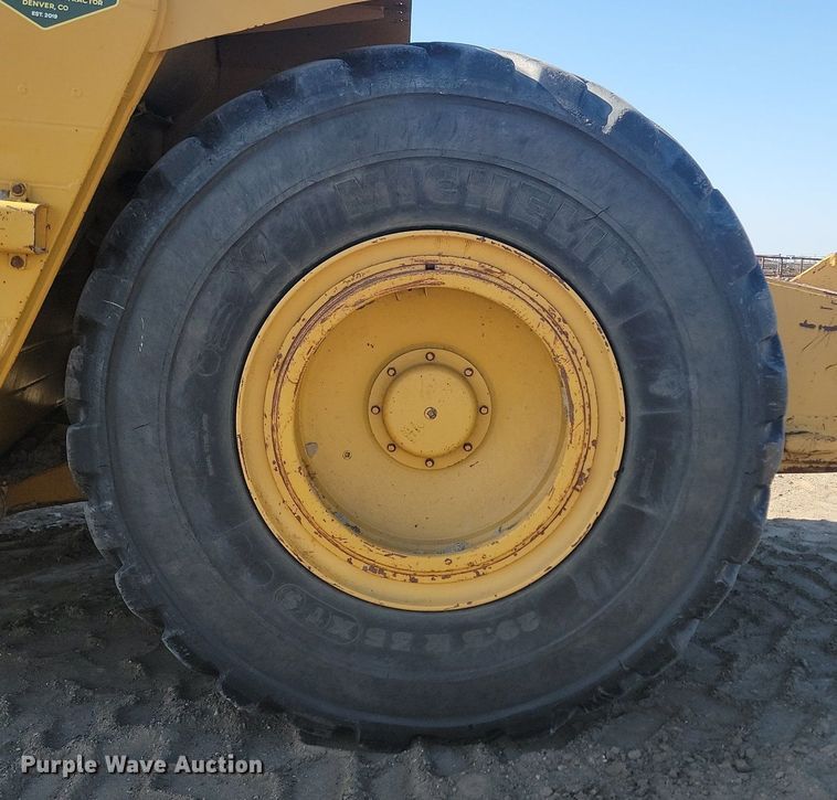 image for item DP3524 1988 Caterpillar 621E conventional scraper 