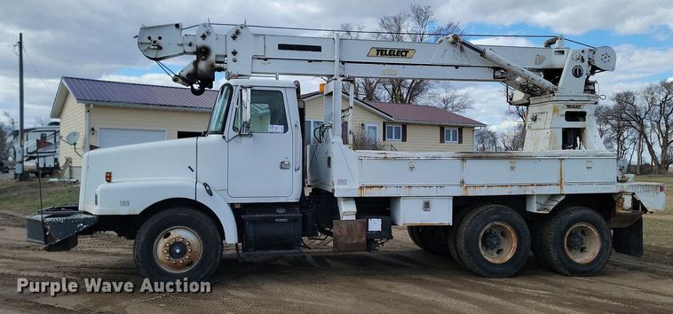 image for item DP5677 1992 White GMC  WG crane truck