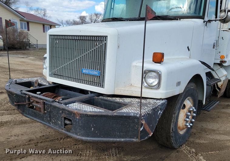 image for item DP5677 1992 White GMC  WG crane truck