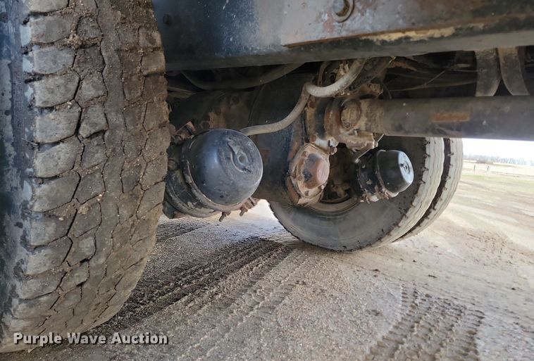 image for item DP5677 1992 White GMC  WG crane truck