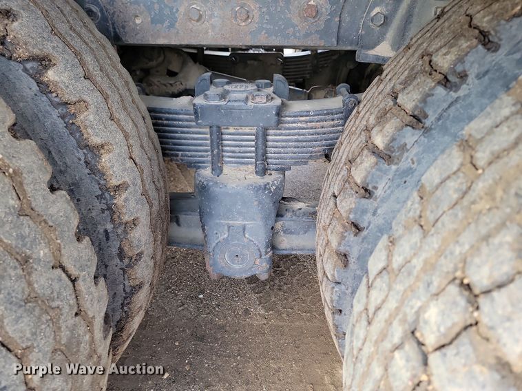 image for item DP5677 1992 White GMC  WG crane truck