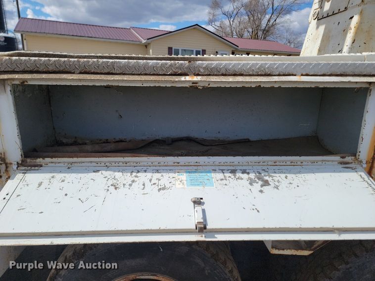 image for item DP5677 1992 White GMC  WG crane truck