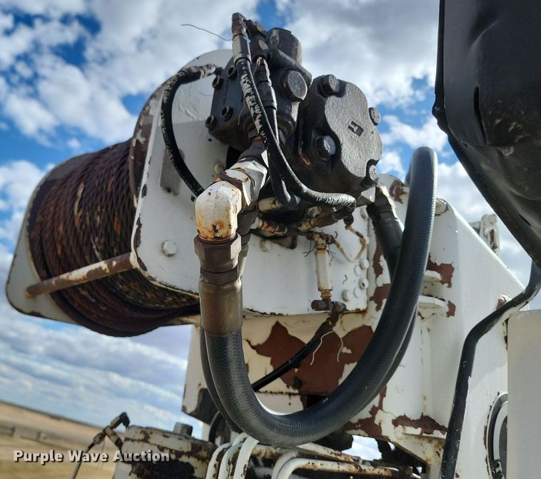 image for item DP5677 1992 White GMC  WG crane truck