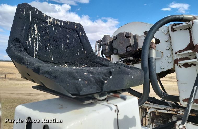 image for item DP5677 1992 White GMC  WG crane truck