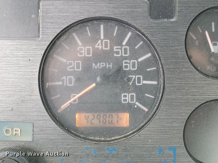 image for item DP5677 1992 White GMC  WG crane truck