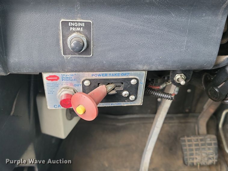 image for item DP5677 1992 White GMC  WG crane truck