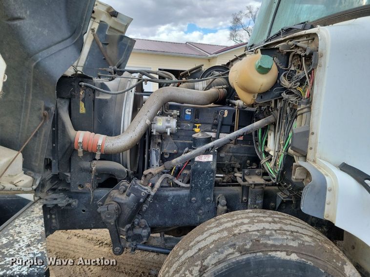 image for item DP5677 1992 White GMC  WG crane truck