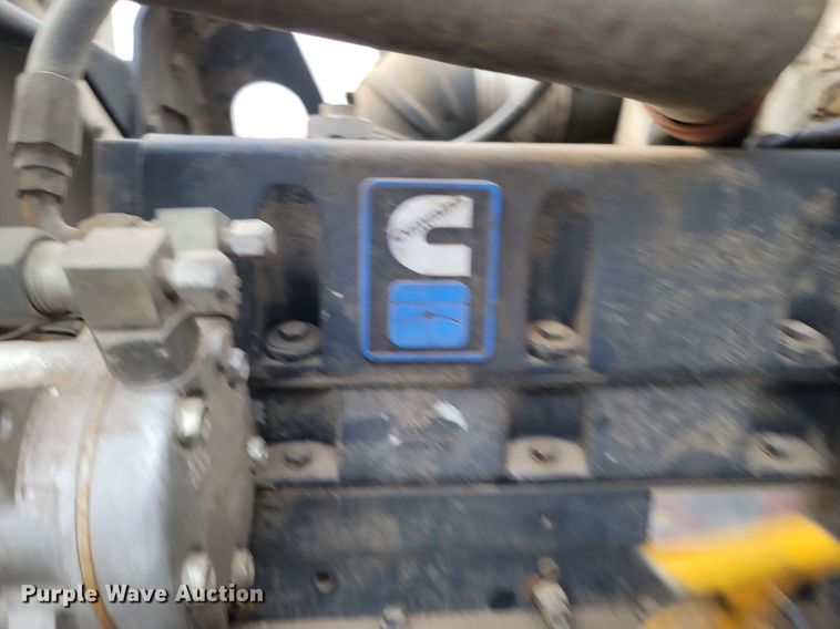 image for item DP5677 1992 White GMC  WG crane truck