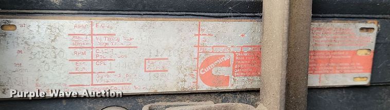 image for item DP5677 1992 White GMC  WG crane truck