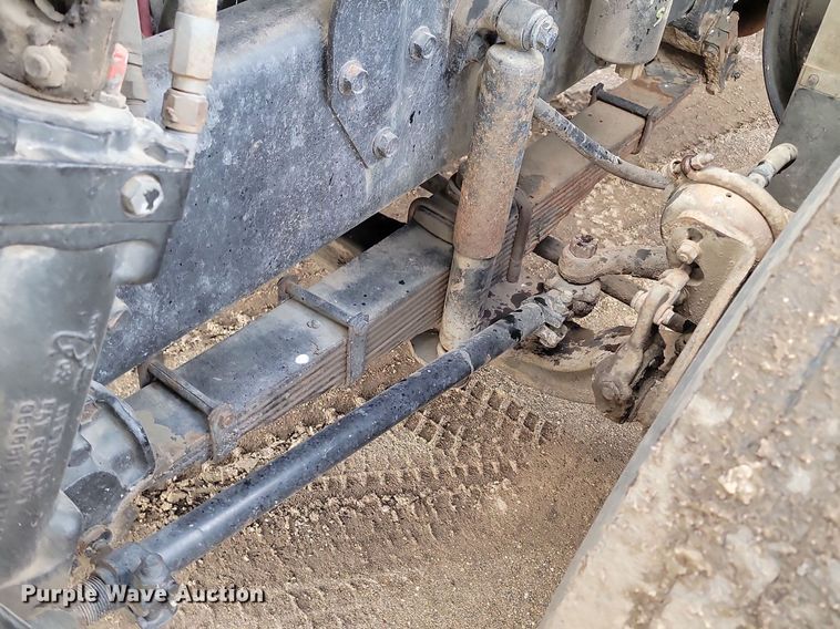 image for item DP5677 1992 White GMC  WG crane truck