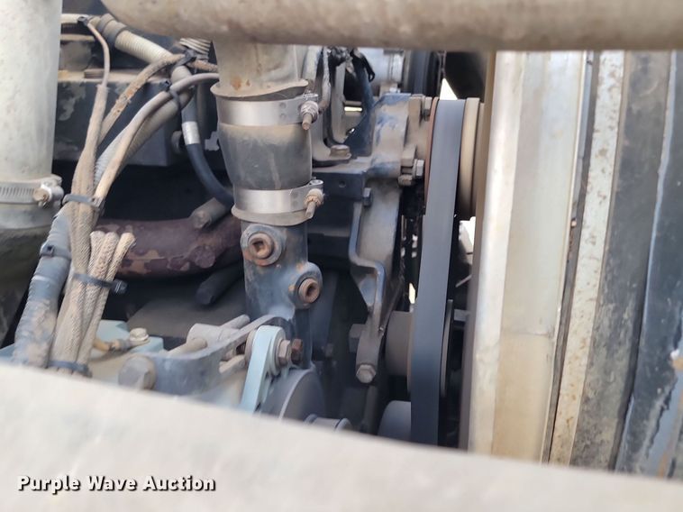 image for item DP5677 1992 White GMC  WG crane truck